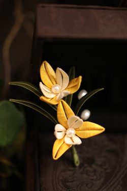 Handmade Floral Brooch for Qipao Suit Lapel - Exquisite Flower-Wrapped Design, Elegant Accessory for 90s and Y2K Fashion