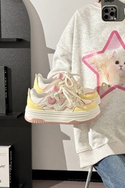 Heart Thick-Soled Sneakers for Women - Summer 2023 Stylish Big Head Shoes, Trendy Little White Sneakers, Y2K Dopamine Style
