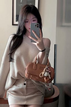 High-End Champagne Satin A-Line Mini Skirt for Autumn/Winter - Slimming High Waist Bodycon Style