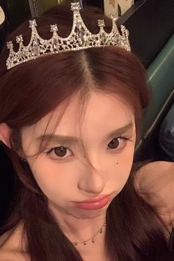High-End Crystal Crown Headband for 18th Birthday, Bride, or Wedding - Elegant Diamond Hair Accessory