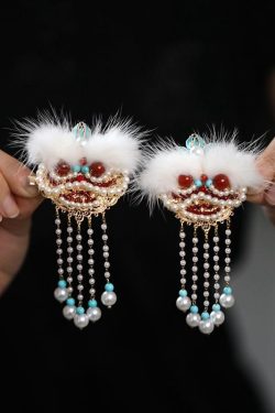 High-End Hanfu Girls' Fluffy Hair Clips - Cute Lion Dance Hairpins, Ancient Style Hair Accessories for Autumn & Winter 2024