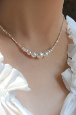 High-End S925 Pure Silver Fragmented Gradient Smile Necklace - Light Luxury Pearl Design for Elegant Style