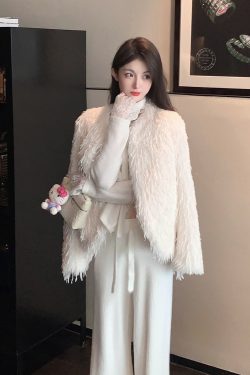 High-Quality Eco-Friendly White Feather Fur Short Coat for Women - Designer Style Outerwear