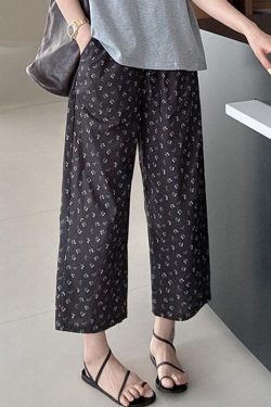 High-Waisted Retro Floral Cropped Pants for Women - Casual Slim-Fit Summer 2025 Style