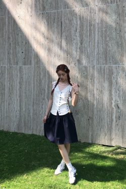 Japanese-Style Casual Elastic Waist Short Skirt for Women - Versatile Slimming Loose-Fitting Sports Skirt