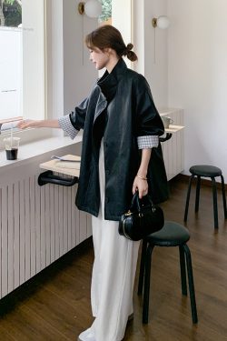 Japanese-Style Retro Black Stand-Collar Leather Jacket for Women - 2025 Spring High-End Loose Slim-Fit Mid-Length Outerwear