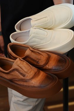 Japanese-Style Retro Minimalist Thick-Soled Casual Slip-On Shoes for Men - Trendy Summer High-End Leather Footwear