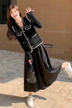 Korean-Style Black Hepburn Dress Vest Two-Piece Set - Chic Wealthy Girl Fashion Outfit for 2023