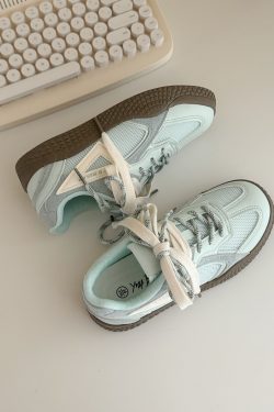 Korean Style Breathable White Board Shoes for Women - Thick-Soled Mesh Versatile Summer Training Sneakers 2025