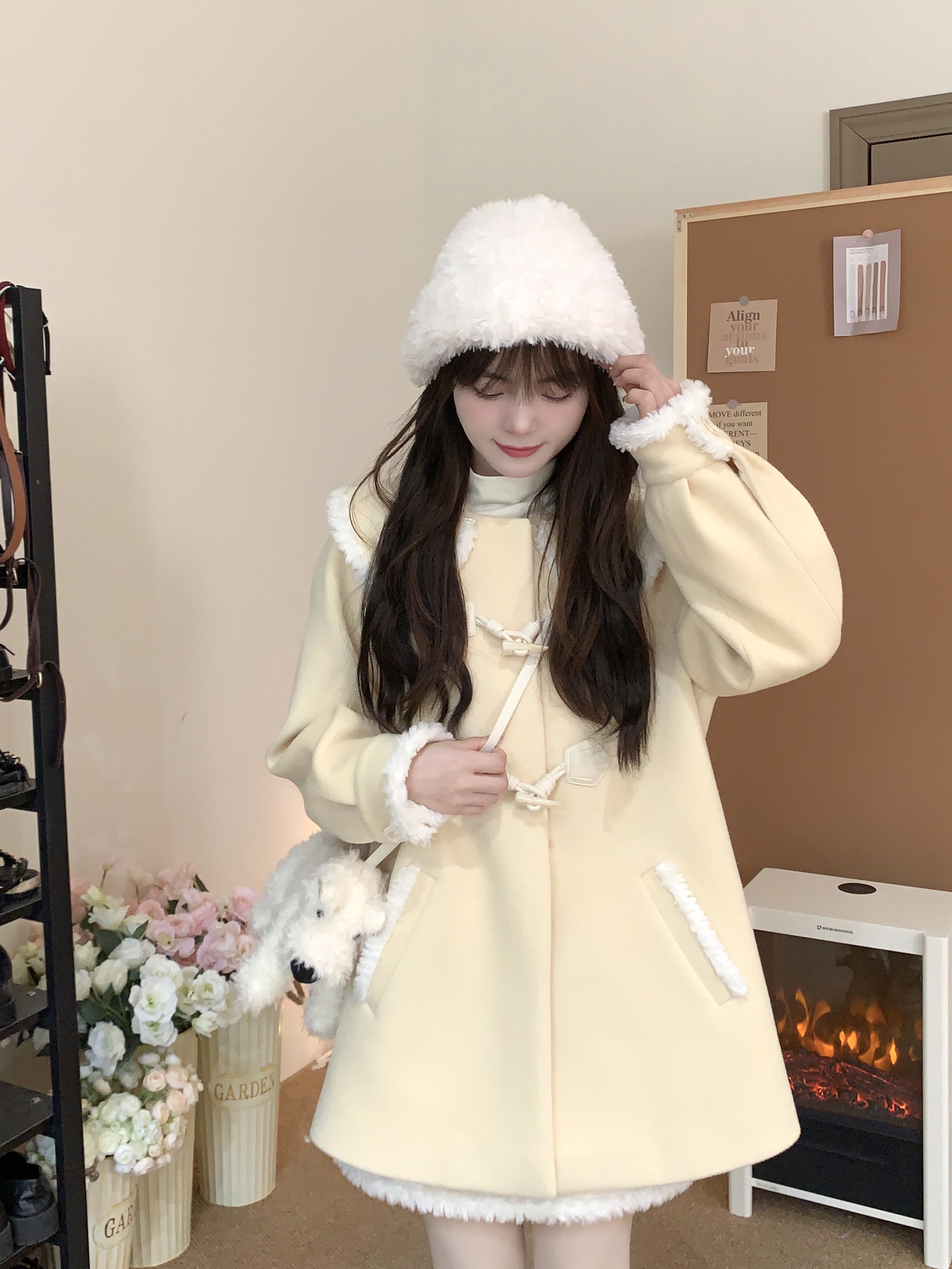 Korean-Style Mid-Length Slimming Gray Wool Coat Set for Women - Soft, Thick, and Warm for Early Spring Fashion