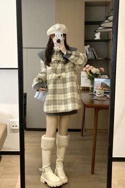 Korean-Style Mid-Length Slimming Gray Wool Coat Set for Women - Soft, Thick, and Warm for Early Spring Fashion