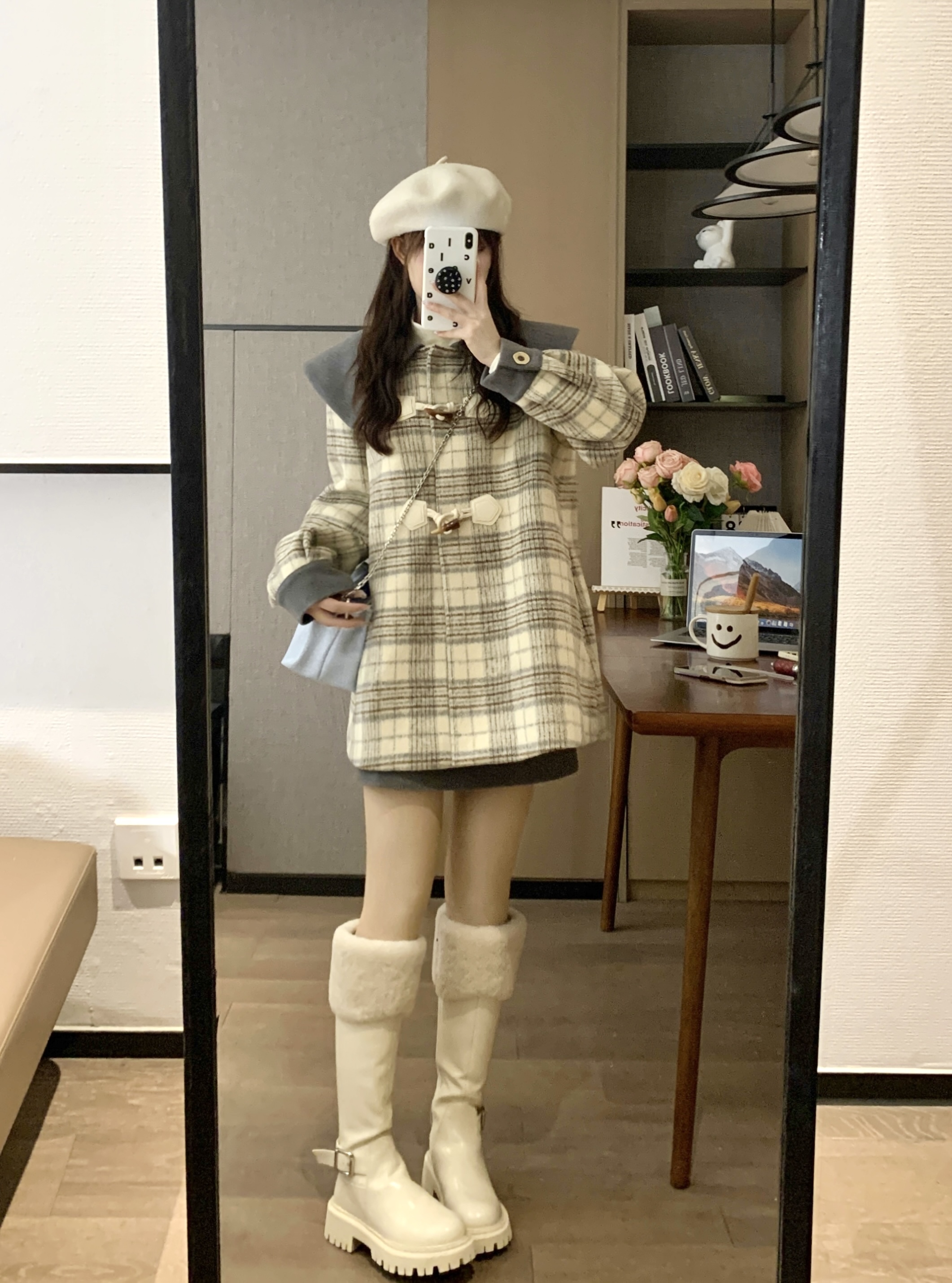 Korean-Style Mid-Length Slimming Gray Wool Coat Set for Women - Soft, Thick, and Warm for Early Spring Fashion