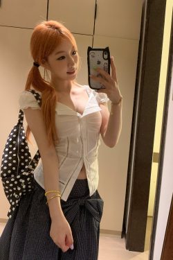 Korean-Style Sexy Button-Down Collar Waist-Cinching Slim-Fit Shirt Top for Women - Trendy Fashion Essential