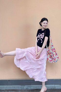 Korean Style Sweet Girl Bow Print Slim-Fit Short Sleeve T-Shirt for Women - Versatile 90s Inspired Fashion Top