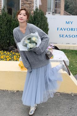 Korean Style Two-Piece Set for Women - Spring 2025 Gray Twisted Knit Sweater and Mesh Skirt
