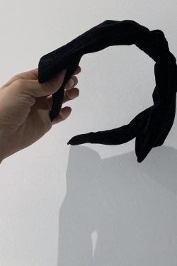 Korean Style Velvet Headband with Big Bow - Sweet Black Ribbon Hair Accessory for Women
