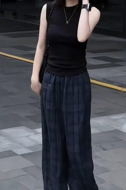Korean Style Women's Summer Two-Piece Set: Slim-Fit Lapel Top & Age-Reducing Wide-Leg Pants for a Chic Look