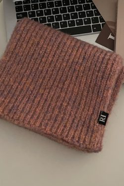 Korean Style Wool Blend Knitted Scarf for Women - Versatile Winter Neck Warmer in Christmas Green, New Trend for 2024
