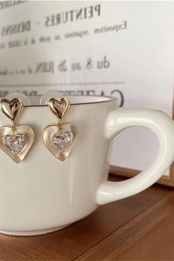 Korean Style Zirconia Resin Heart Earrings for Women, Minimalist Elegant Fashion Studs, Versatile Jewelry Accessory