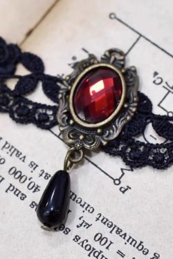 Lace Choker Necklace in Dark Vintage Style with Red Beads | Lolita Clavicle Chain Accessory