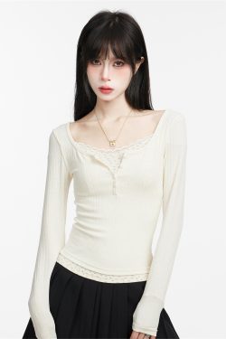Lace Faux Two-Piece Long Sleeve T-Shirt for Women - Elegant Slim Fit, Spring Autumn Style, High-End Feel, Chic Layering Piece