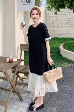 Lace Spliced Short-Sleeve T-Shirt Dress for Women, Elegant Slimming Mermaid Skirt, Loose Fit, 2025 Summer Style, Chic Fashion