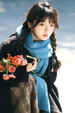 Lake Blue Knitted Scarf - Korean Style, Artistic Forest Vibe, Thick Warm Neck Gaiter, Versatile Flattering Shawl for Autumn Winter