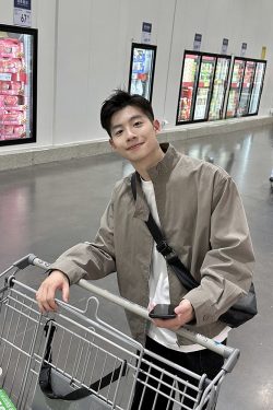 Light Gray Japanese-Style Retro Stand Collar Jacket for Men and Women, Versatile Loose Casual Coat for Spring and Autumn