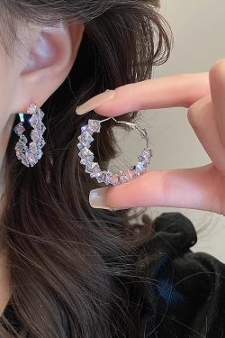 Light Luxury Exquisite Ear Hoops - Niche Design High-End Women's Jewelry, Chic Parisian Style, Elegant Fashion Accessories