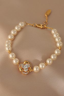 Light Luxury French-Style Zircon Flower Bracelet for Women with Sijia Pearls and Golden Floral Design