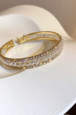 Light Luxury High-End Bracelet - Paris Fashion, Elegant Niche Design, Trendy Temperament Accessory, Chic for Any Occasion
