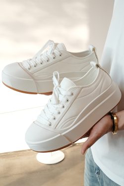 Light Luxury Lace-Up Casual Sneakers for Men - Versatile Cowhide Shoes for Trendy Spring 2025 Fashion