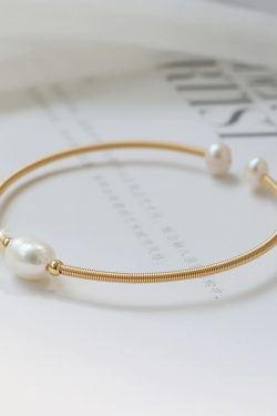 Light Luxury Pearl Bracelet - Chic Niche Fashion Accessory for Elegant Styles
