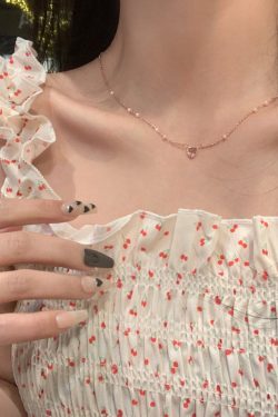Light Luxury Pearl Heart Necklace for Women, Niche Design Clavicle Chain, High-End Neck Accessory, 2024 Trendy Fashion Jewelry