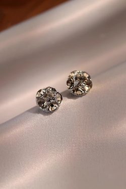 Light Luxury Round Ball Earrings for Women, Unique High-End Ear Studs, Elegant Fashion Accessory