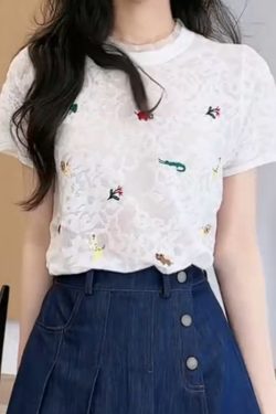 Lightweight Sheer T-Shirt for Summer 2025 - Trendy, Breathable Style Perfect for Warm Weather