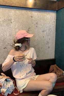 Loose Off-Shoulder Printed T-Shirt for Women - American-Style Summer Top, Spicy Girl Vibe, Small-Batch Design, Casual Fashion