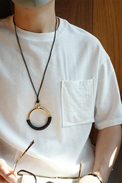 Men's Minimalist Pocket Short Sleeve T-Shirt - Solid Color Round Neck Top for Summer, Trendy Versatile Harbor Style