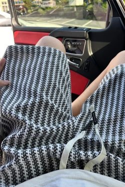 Men's Retro Knitted Striped Shorts, Casual Loose Five-Point Summer Pants, Trendy Mid-Length Sports Shorts for American Style Fashion