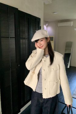 Milk White Temperament Short Jacket - Exquisite Light Luxury Top for Early Autumn, Elegant Socialite Style, Chic Fashion Statement