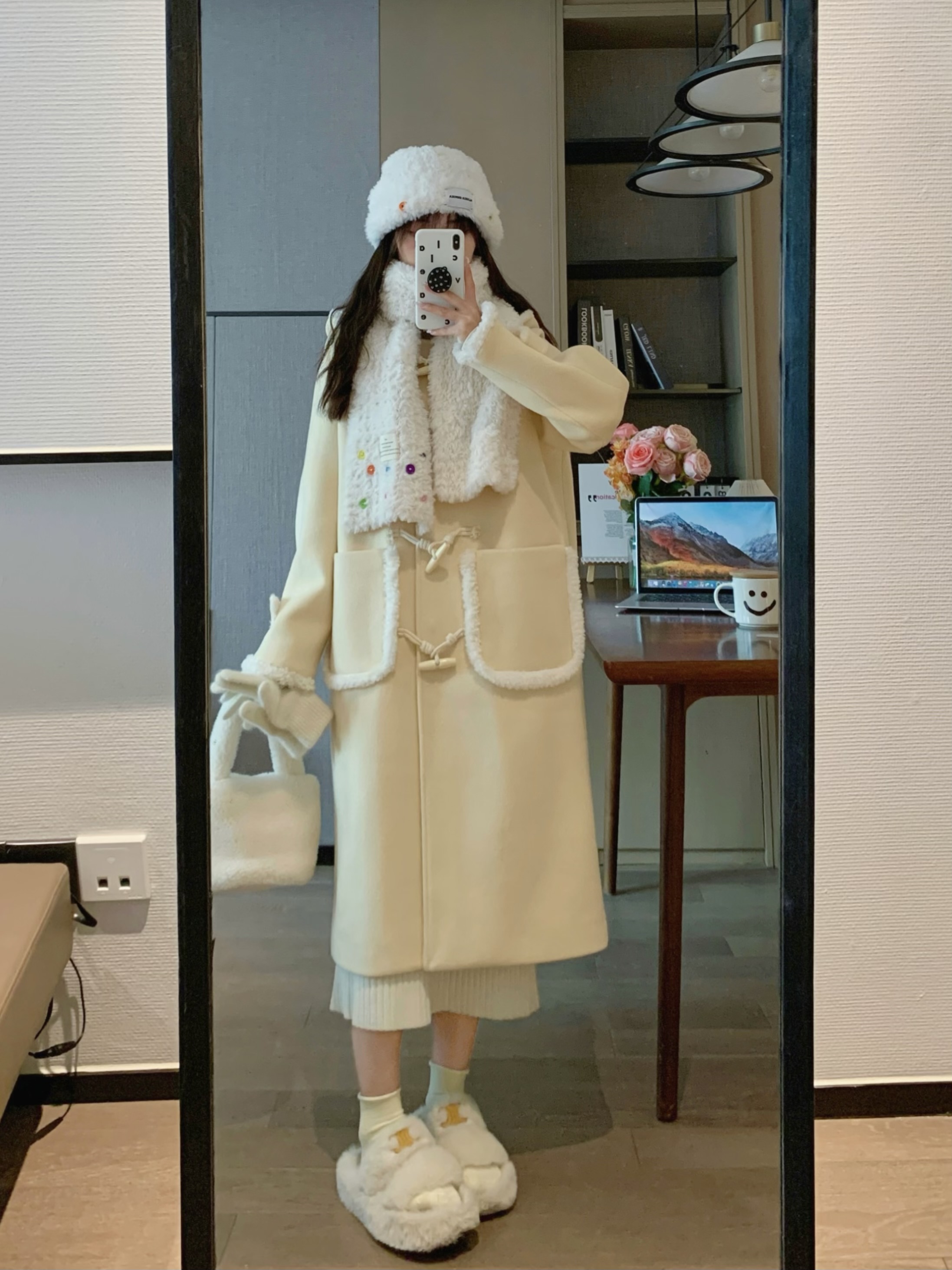 Milk Yellow Doll Collar Mid-Length Woolen Coat for Women - Elegant Slimming Design for Early Spring Fashion
