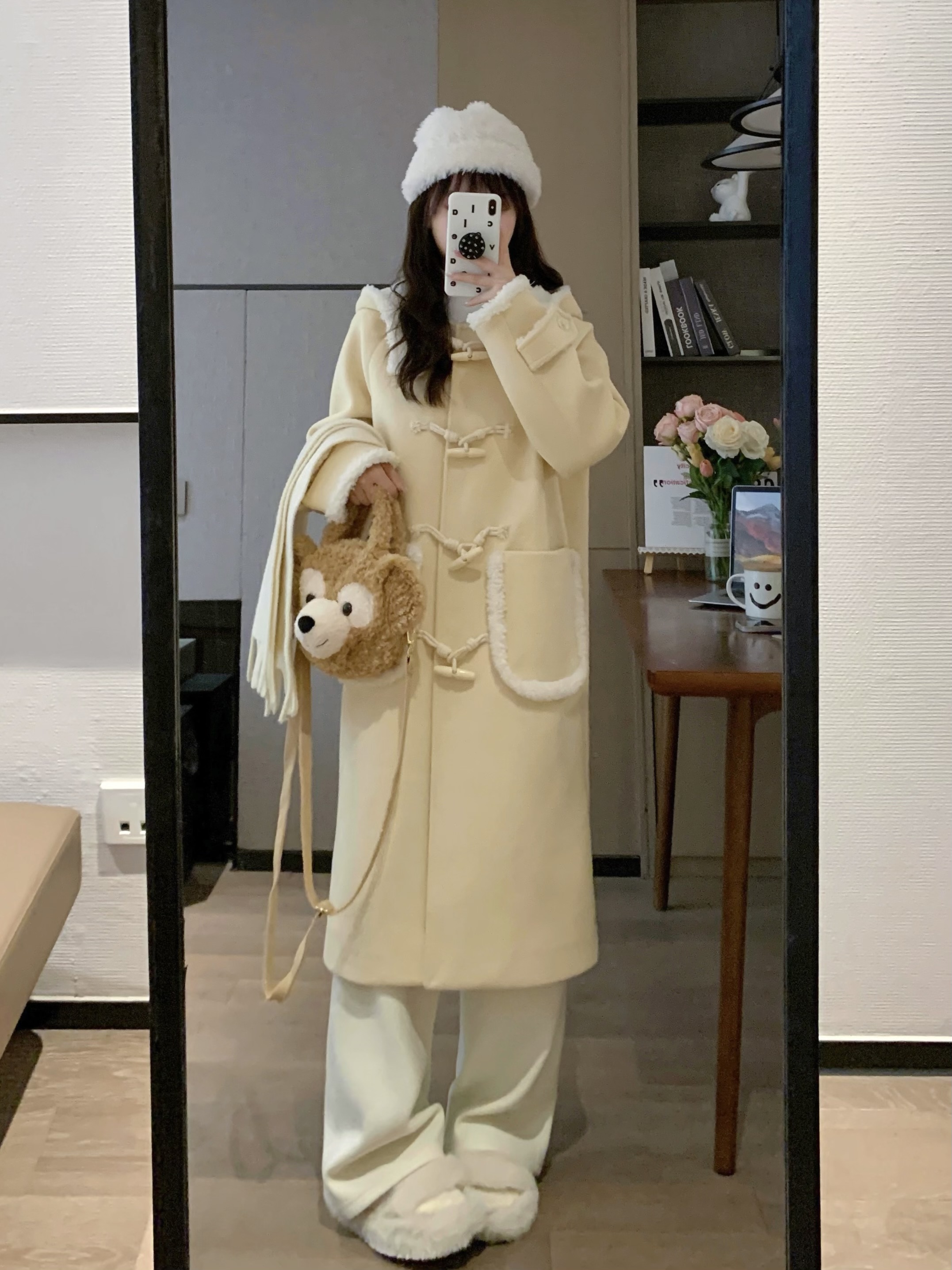 Milk Yellow Doll Collar Mid-Length Woolen Coat for Women - Elegant Slimming Design for Early Spring Fashion