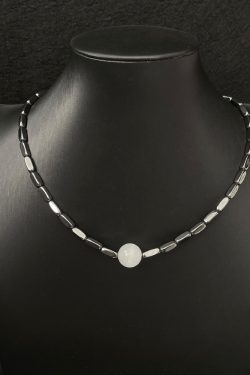 Minimalist Beaded Necklace for Women, Light Luxury Clavicle Chain, Y2K Trendy Neck Accessory, Sweet Cool Style