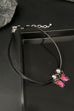 Minimalist Butterfly Pendant Black Leather Cord Necklace for Women, Y2K Hip-Hop Choker, Trendy Clavicle Chain Accessory