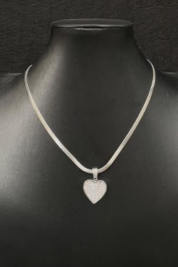 Minimalist Full Diamond Heart Pendant Necklace for Women, Personalized Snake Chain Clavicle Jewelry, Hip-Hop Style Accessory
