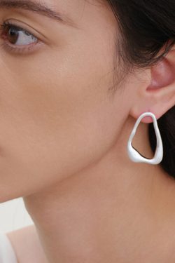 Minimalist Geometric Irregular Hollow Liquid Brushed Matte Earrings - Stylish Cold淡风 Silver Needle Ear Studs