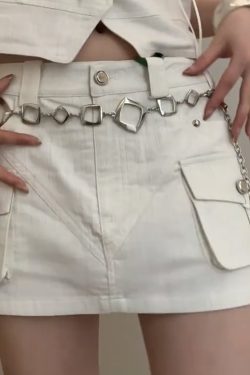 Minimalist Geometric Waist Chain for Women - Versatile Belt Accessory for JK Skirts, Shirt Dresses, and Low-Waist Pants