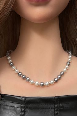 Minimalist Imitation Pearl Necklace for Women, Versatile Light Luxury Clavicle Chain, Beaded High-End Jewelry Accessory