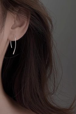 Minimalist Line Earrings with Unique Design - Versatile Studs for Everyday Wear, Perfect for Modern and Chic Styles
