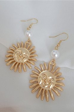 Minimalist Long Earrings for Women in Sunlight Gold Metal and Pearl - European and American Design, Elegant Statement Jewelry